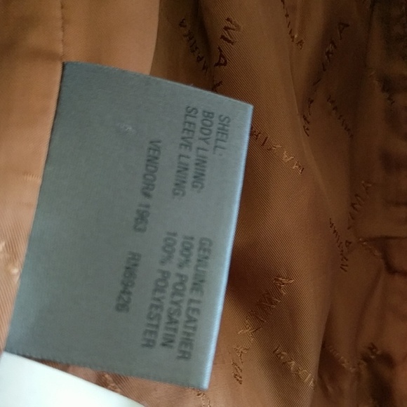 Beautiful 💯 Leather Jacket - Picture 6 of 8